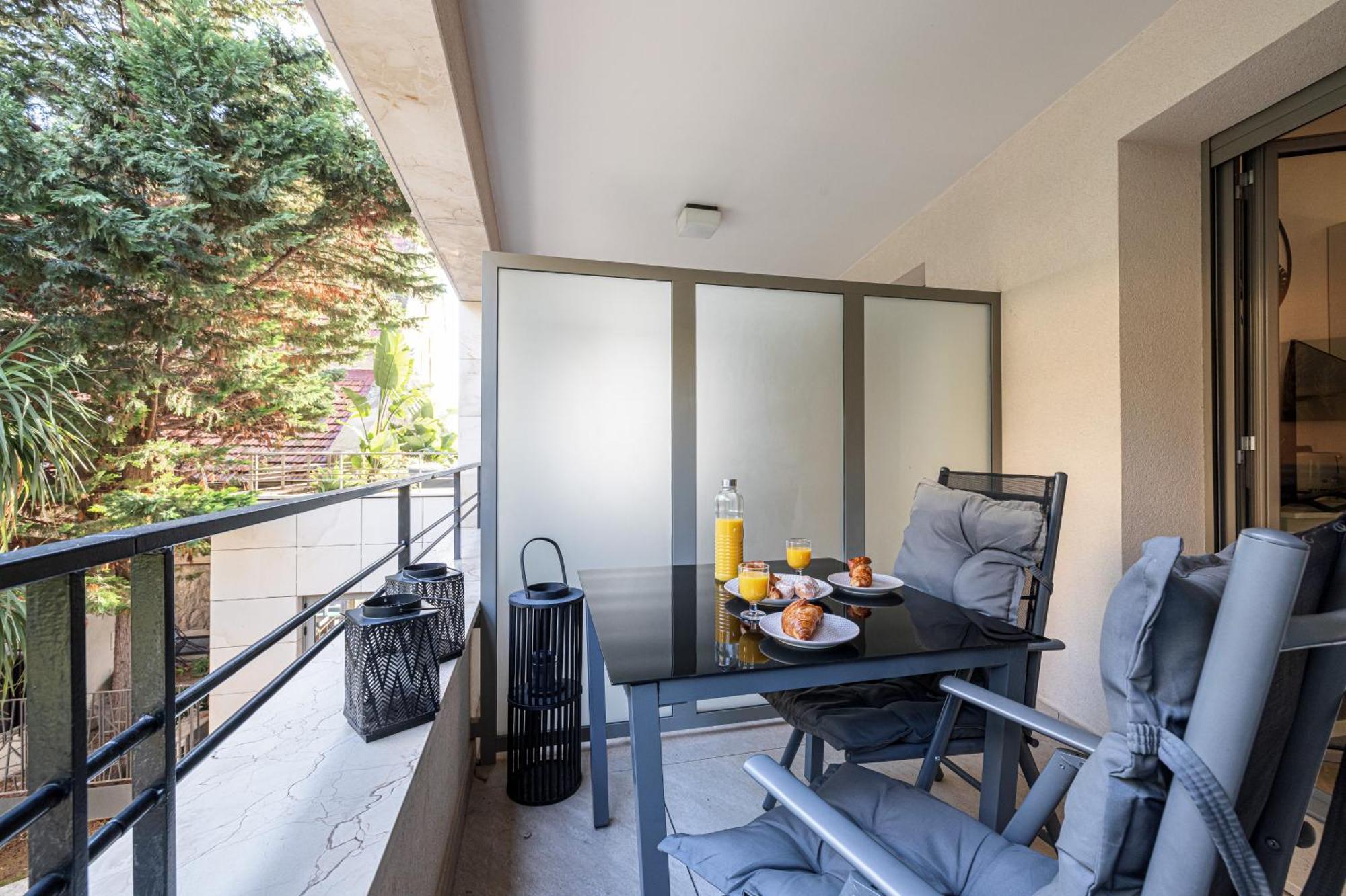 Studio Centre Terrasse Climatisation 50M Plage Menton Exteriér fotografie