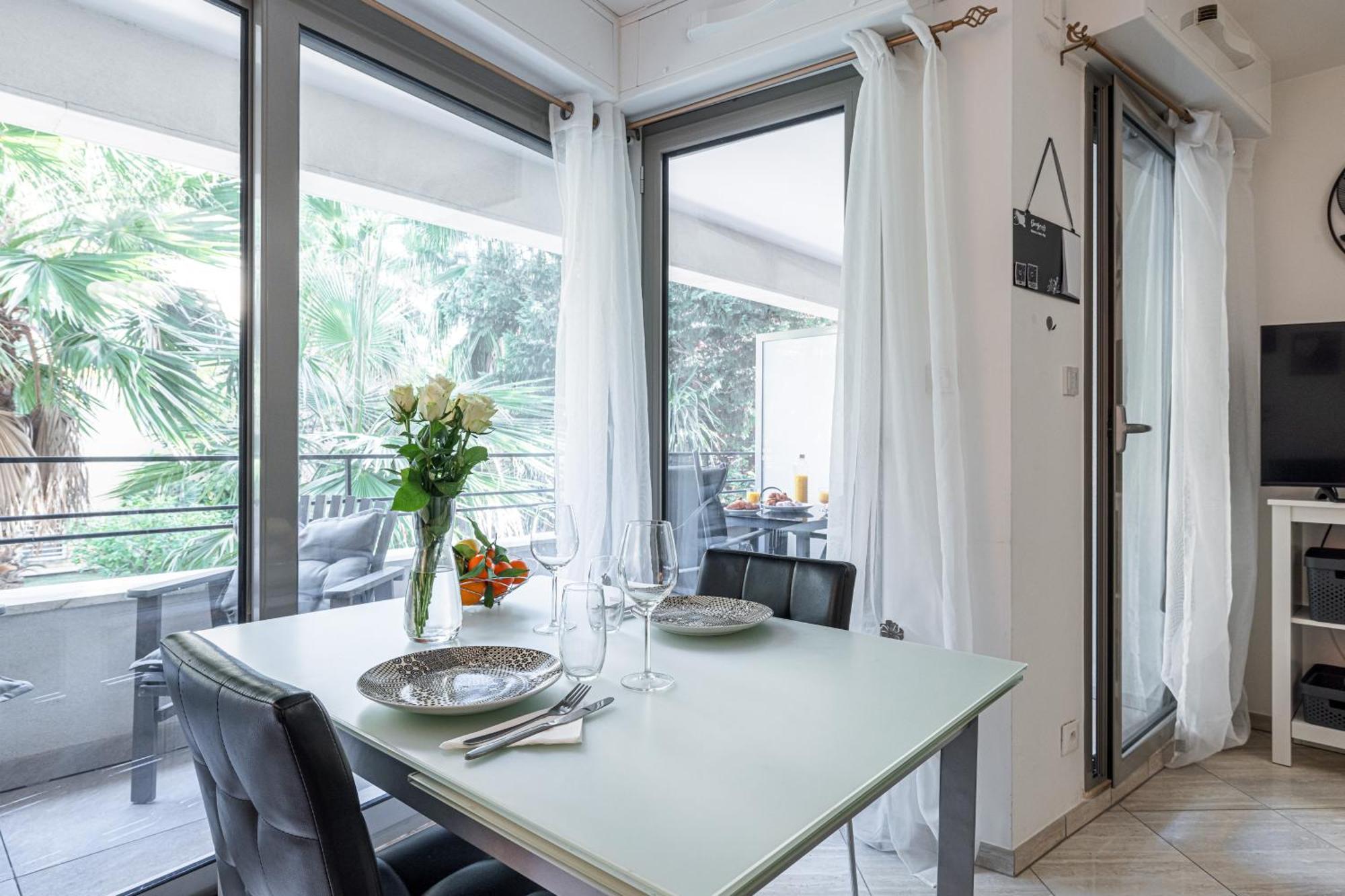Studio Centre Terrasse Climatisation 50M Plage Menton Exteriér fotografie