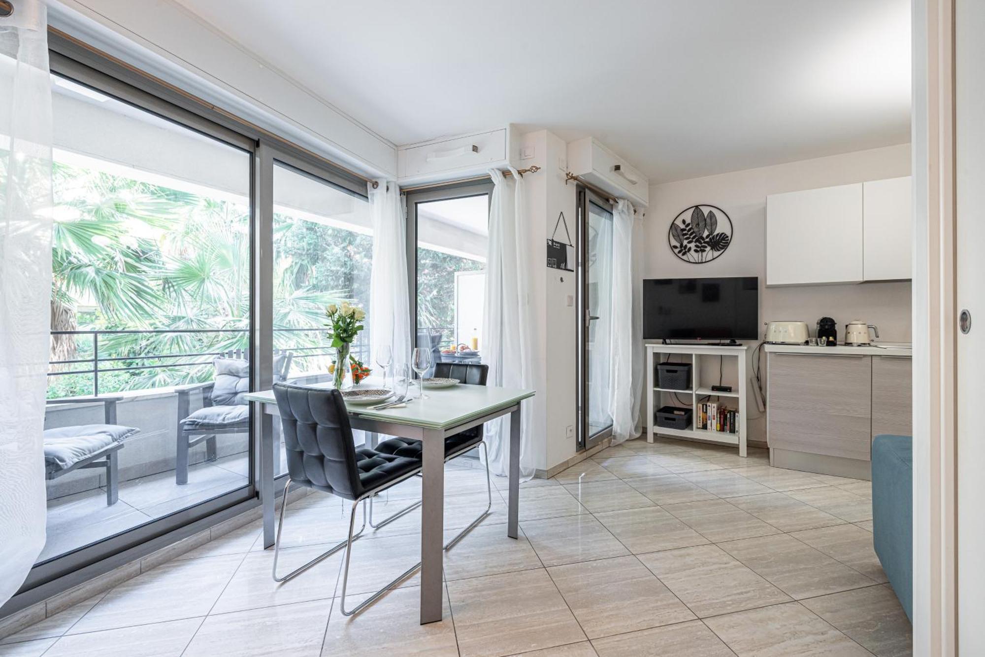 Studio Centre Terrasse Climatisation 50M Plage Menton Exteriér fotografie