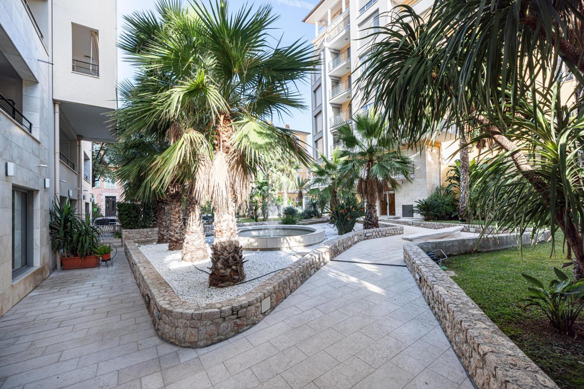 Studio Centre Terrasse Climatisation 50M Plage Menton Exteriér fotografie
